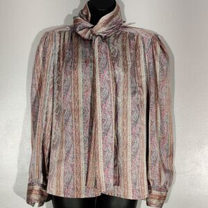 📏La Chine Classic by Glinda Wang Button-up with Built-in Scarf